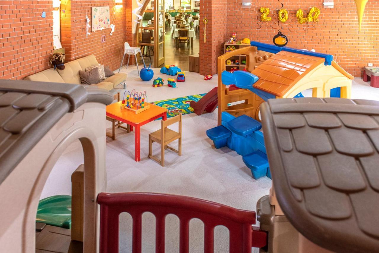 Zichy Park Hotel Bikács Eksteriør bilde